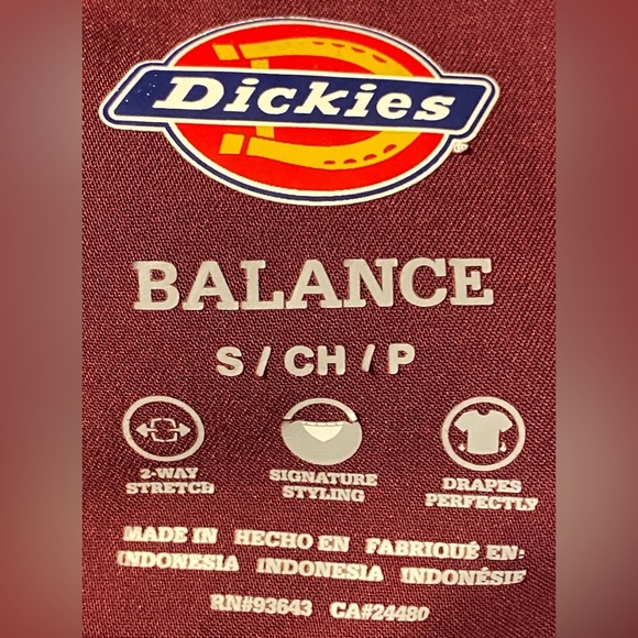 Dickies Nurse Scrub Burgundy Short Sleeve Shirt Women’s Sz Small - Picture 11 of 11